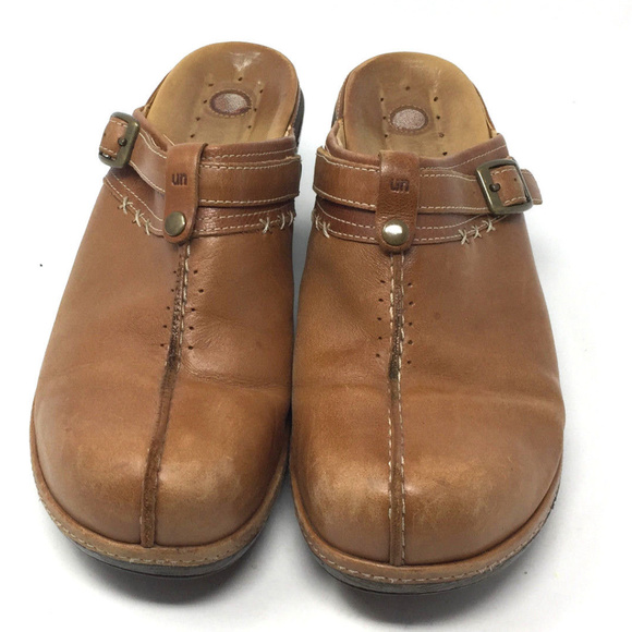 clarks unstructured clogs